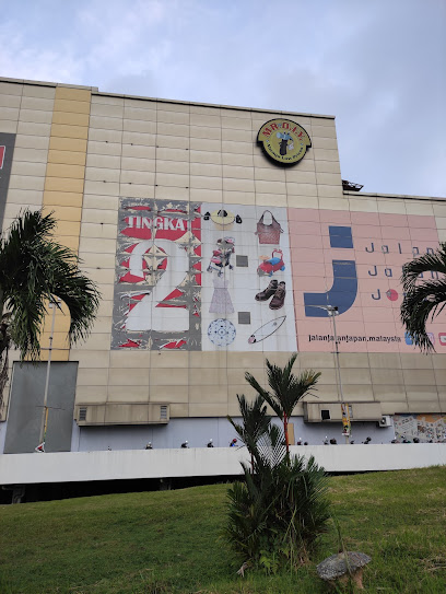 FARMASI NASRA KIPMALL BANGI